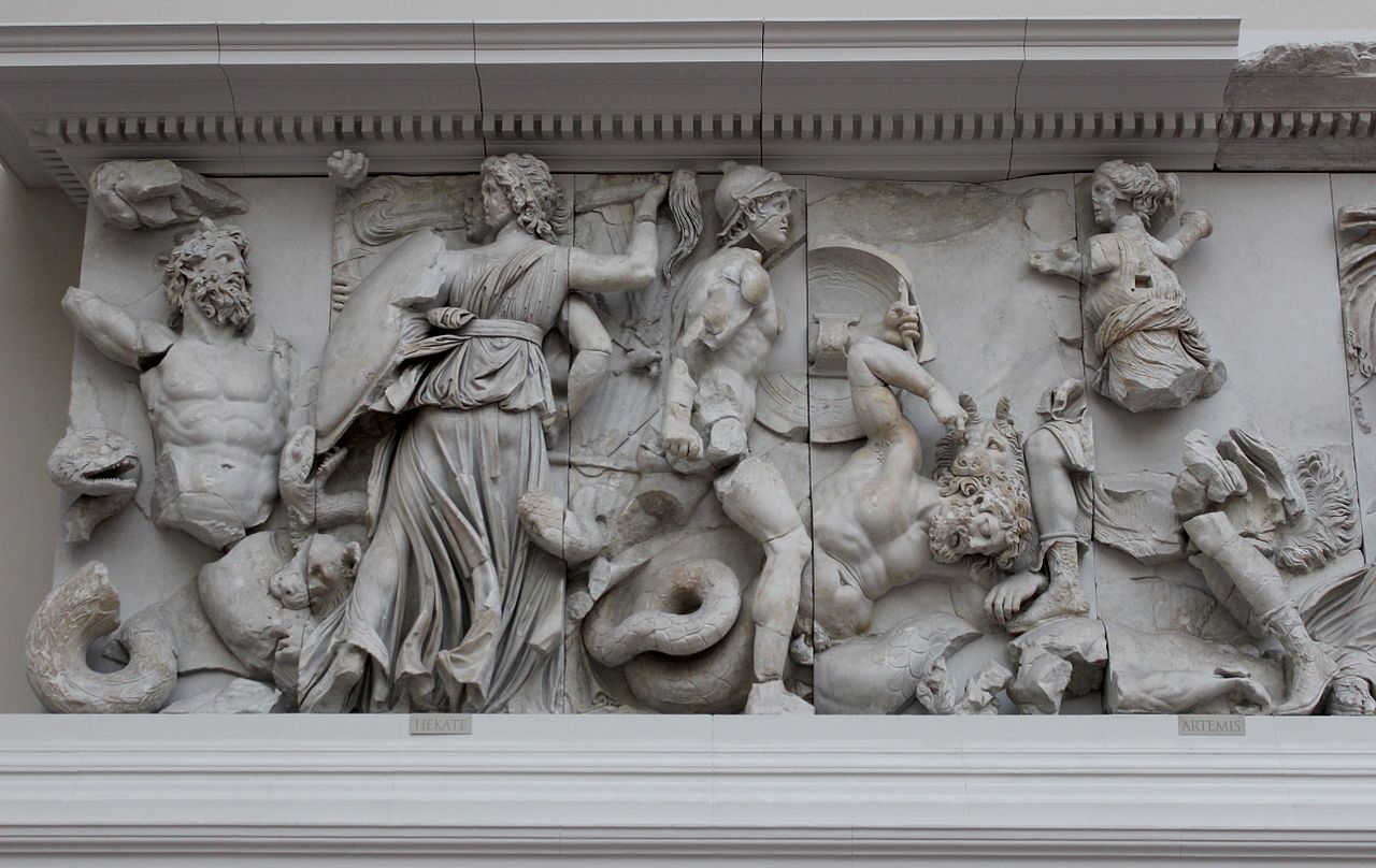 Altar_Pérgamo_Ártemis_01.JPG