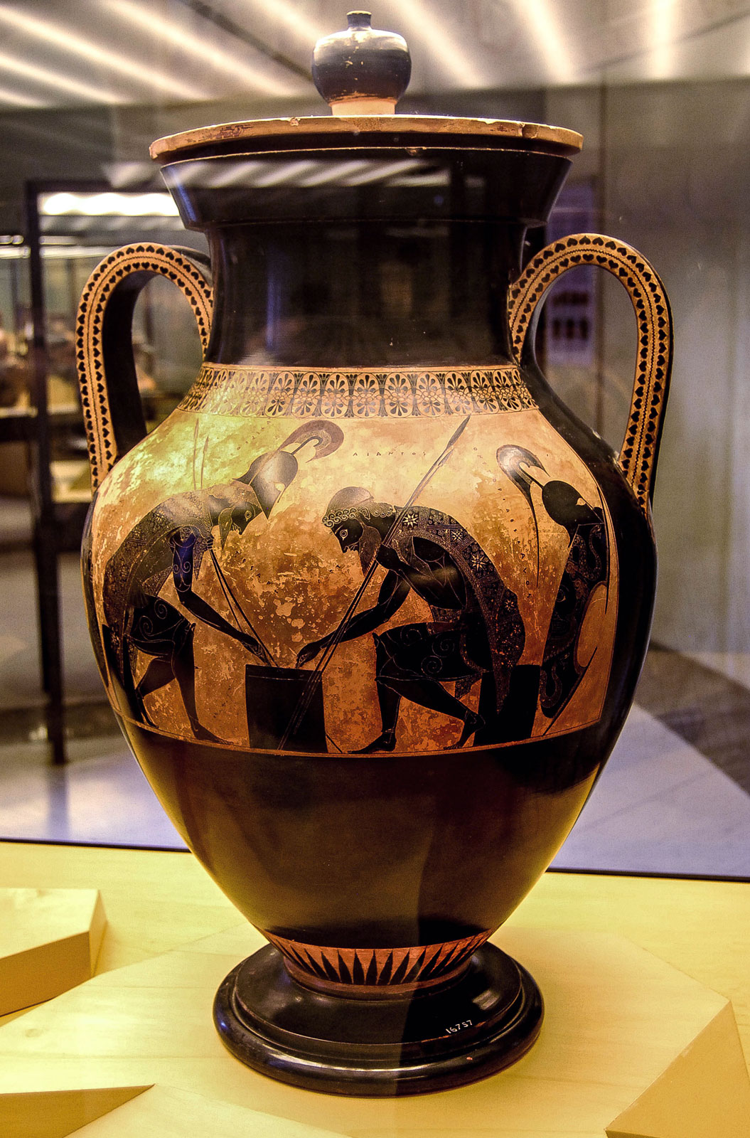 Amphora-Ajax-Achilles-Exekias-board-game-Vatican.jpg