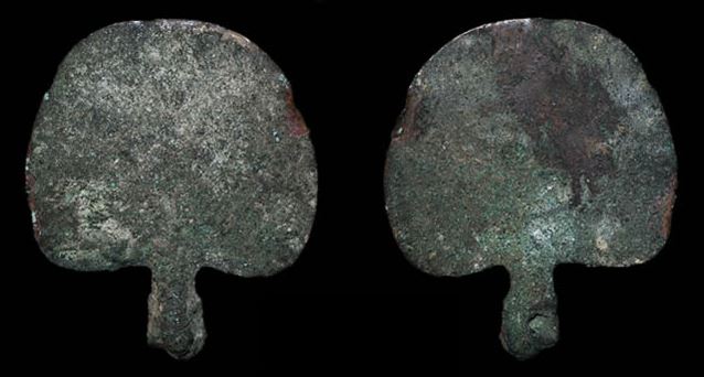 Ancient Celtic Shaving Razor 8th-6th c BCE Rare Bronze Age Hallstatt Type 48mm x 40mm.JPG
