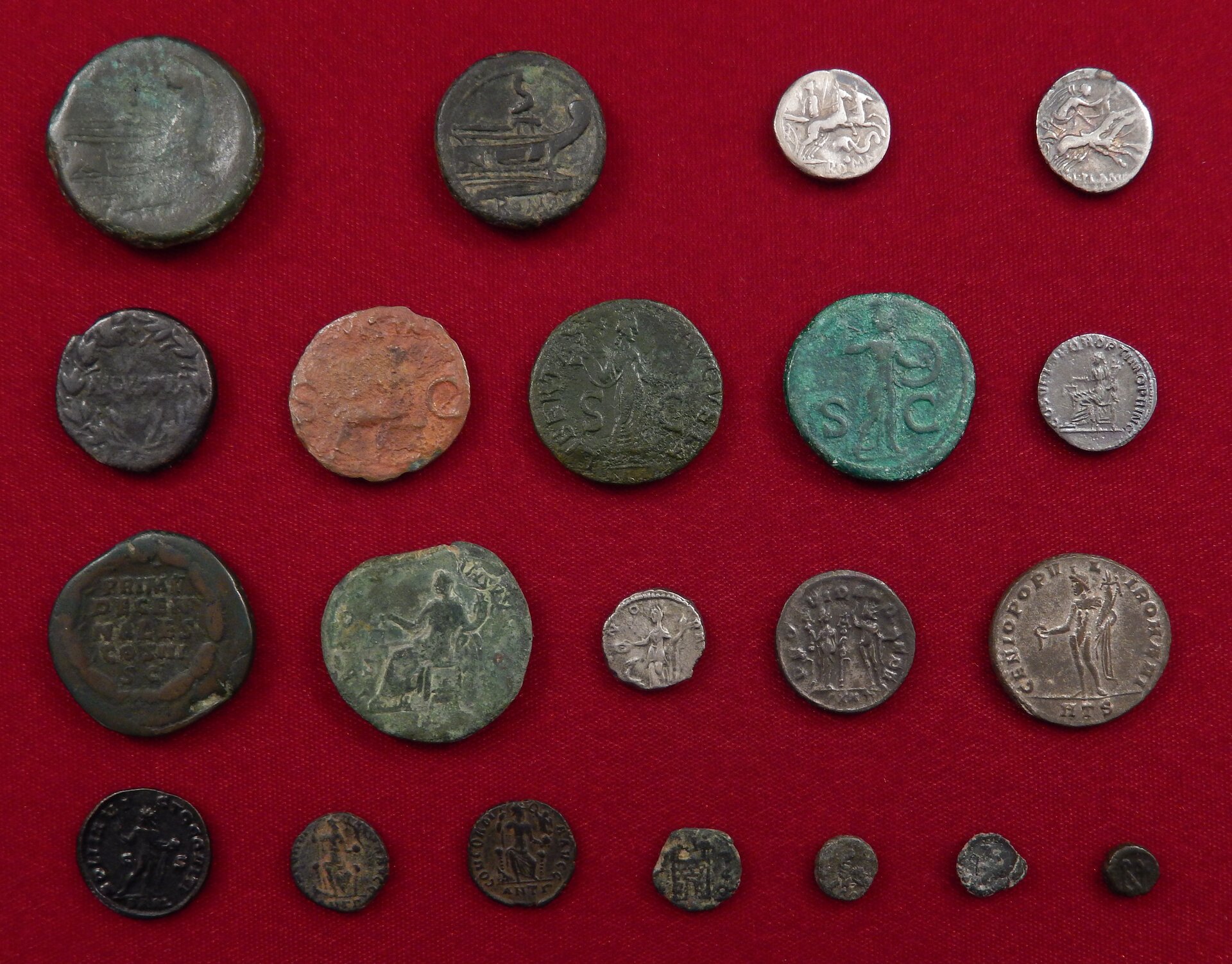 Ancient_Roman_Coins_reverse_1_best_truncated.jpg