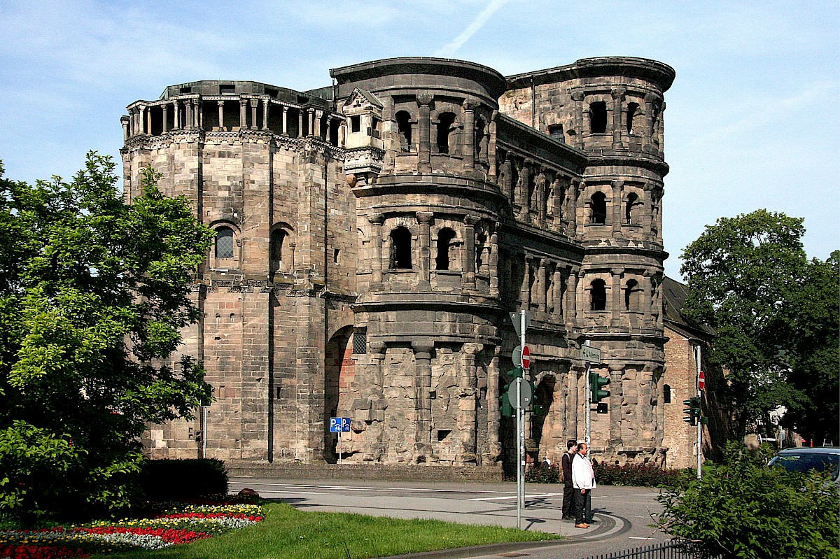 ancient_rome-porta_nigra-170-trivium-art-history.1200x0.jpg