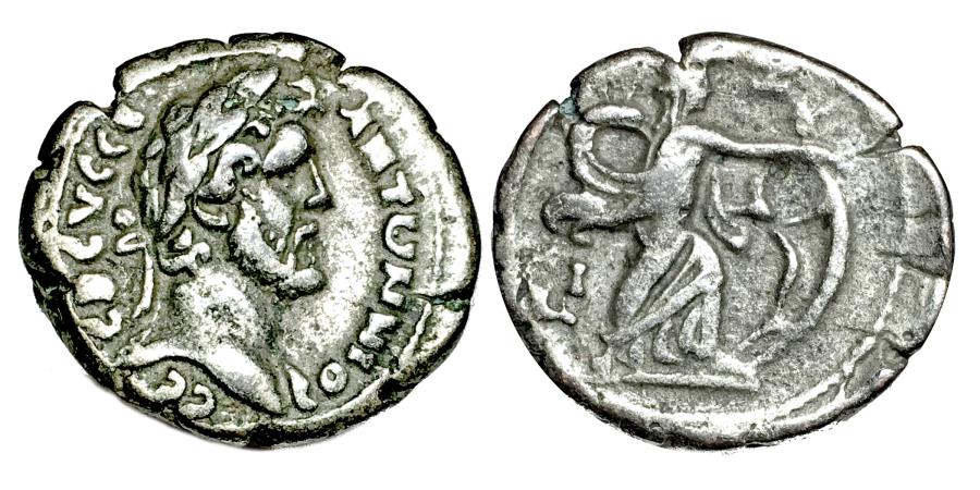 Ant. Pius - Alexandria - Isis Pharia standing rt. holding sail - jpg version.jpg
