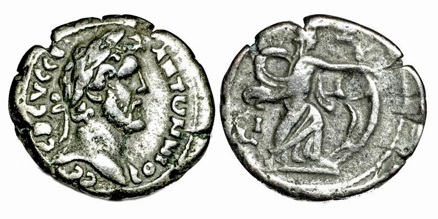 Ant. Pius - Alexandria - Isis Pharia standing rt. holding sail - jpg version.jpg