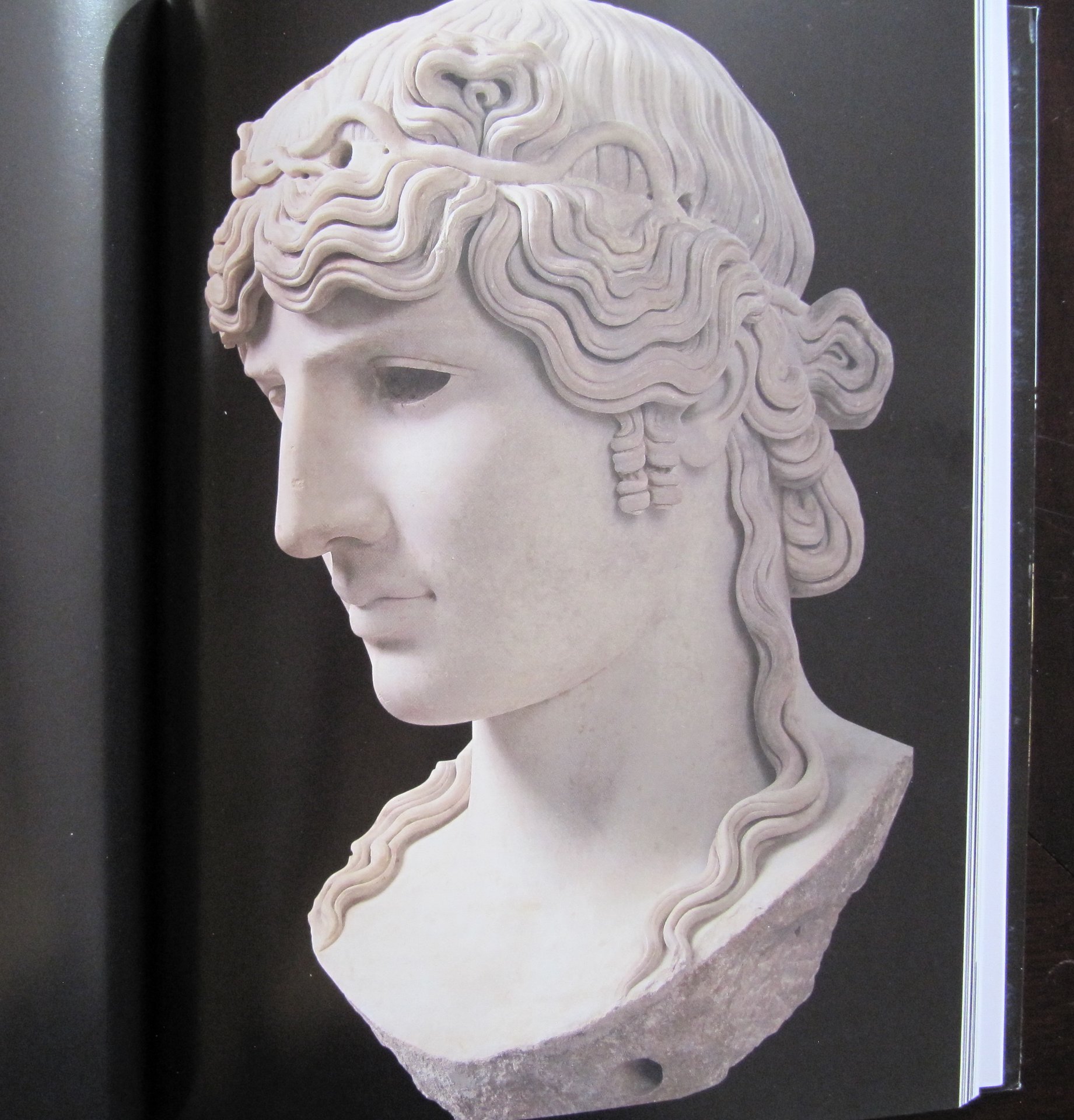 Antinous 5 - 1.jpg