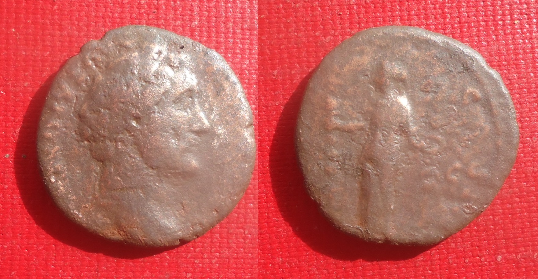 Antoninus Pius - As Fides 2 Standards lot May 2022 (0).jpg