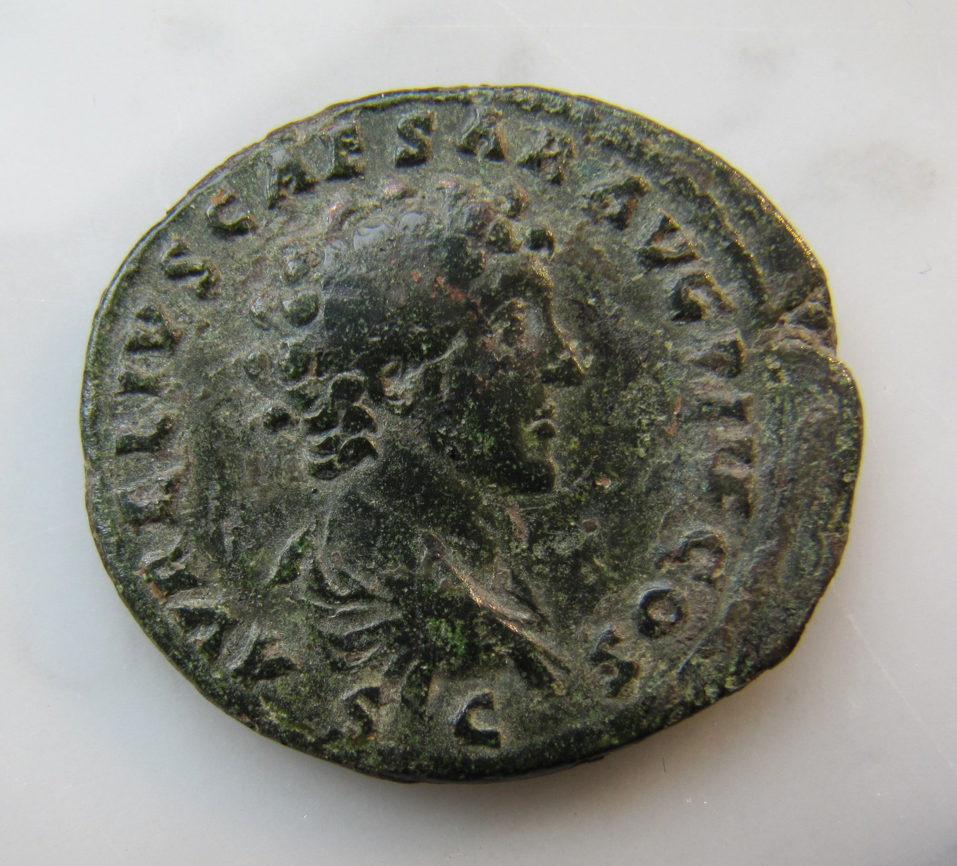 Antoninus Pius As-fist example -Marcus Aurelius- Rev - 1.jpg