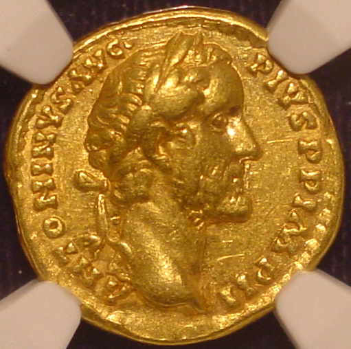 Antoninus Pius Aureus O.jpg