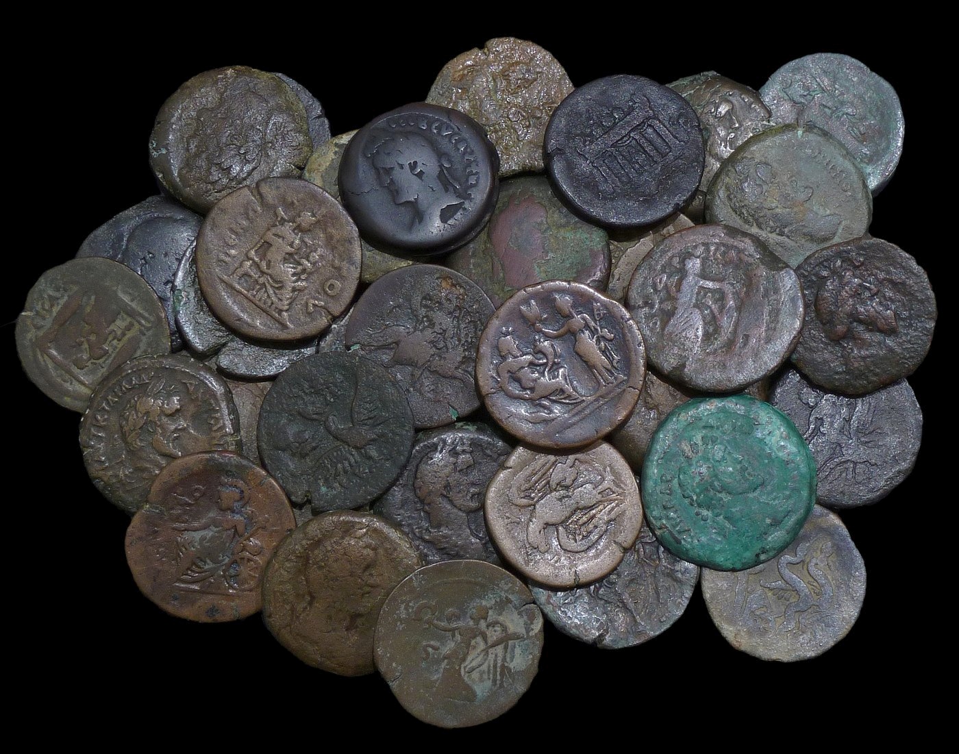 Antoninus Pius - Drachm Lot - Gemini XIII B Lower A-Pi 40 drachms.jpg