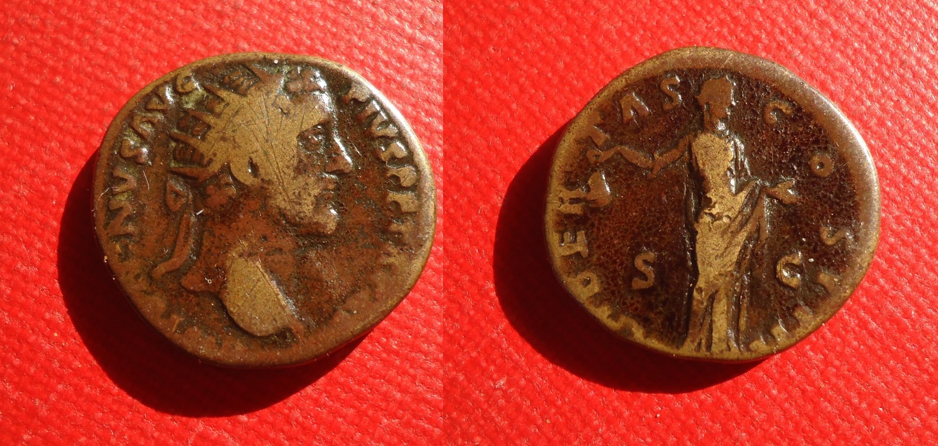 Antoninus Pius - Dupondius Libertas July 2019 (0).jpg
