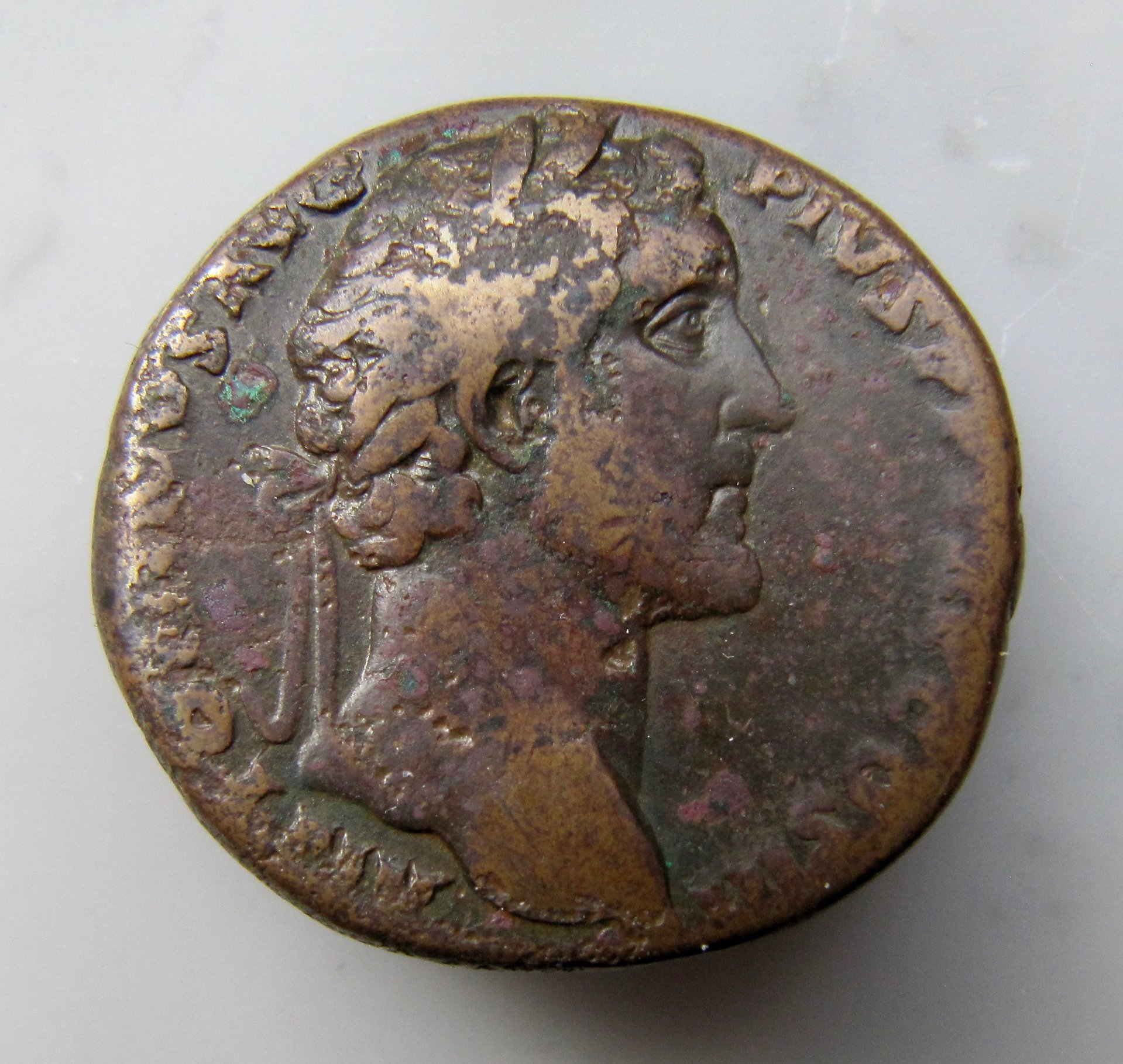 Antoninus Pius Sestertius BRITANNIA OBV1 N - 1.jpg