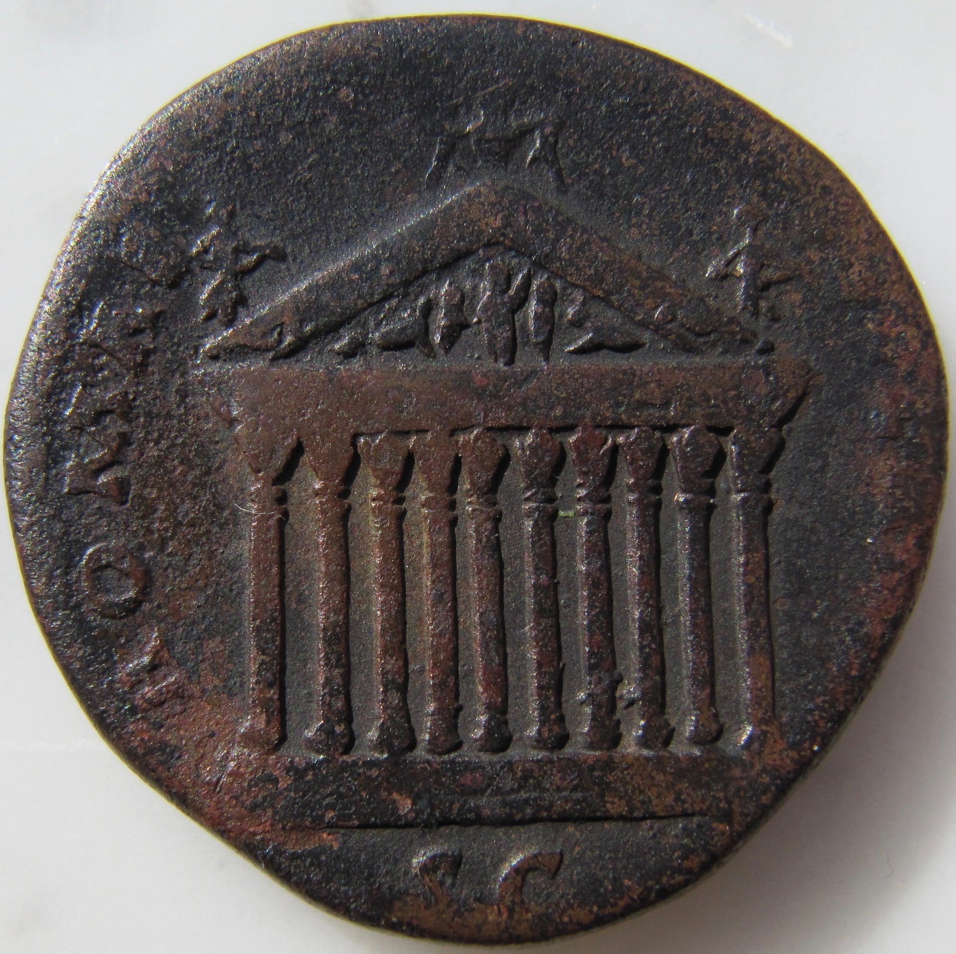 Antoninus Pius Sestertius-Temple Romae Aeternae-REV - 1.jpg