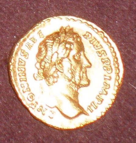 antoninus2.jpg