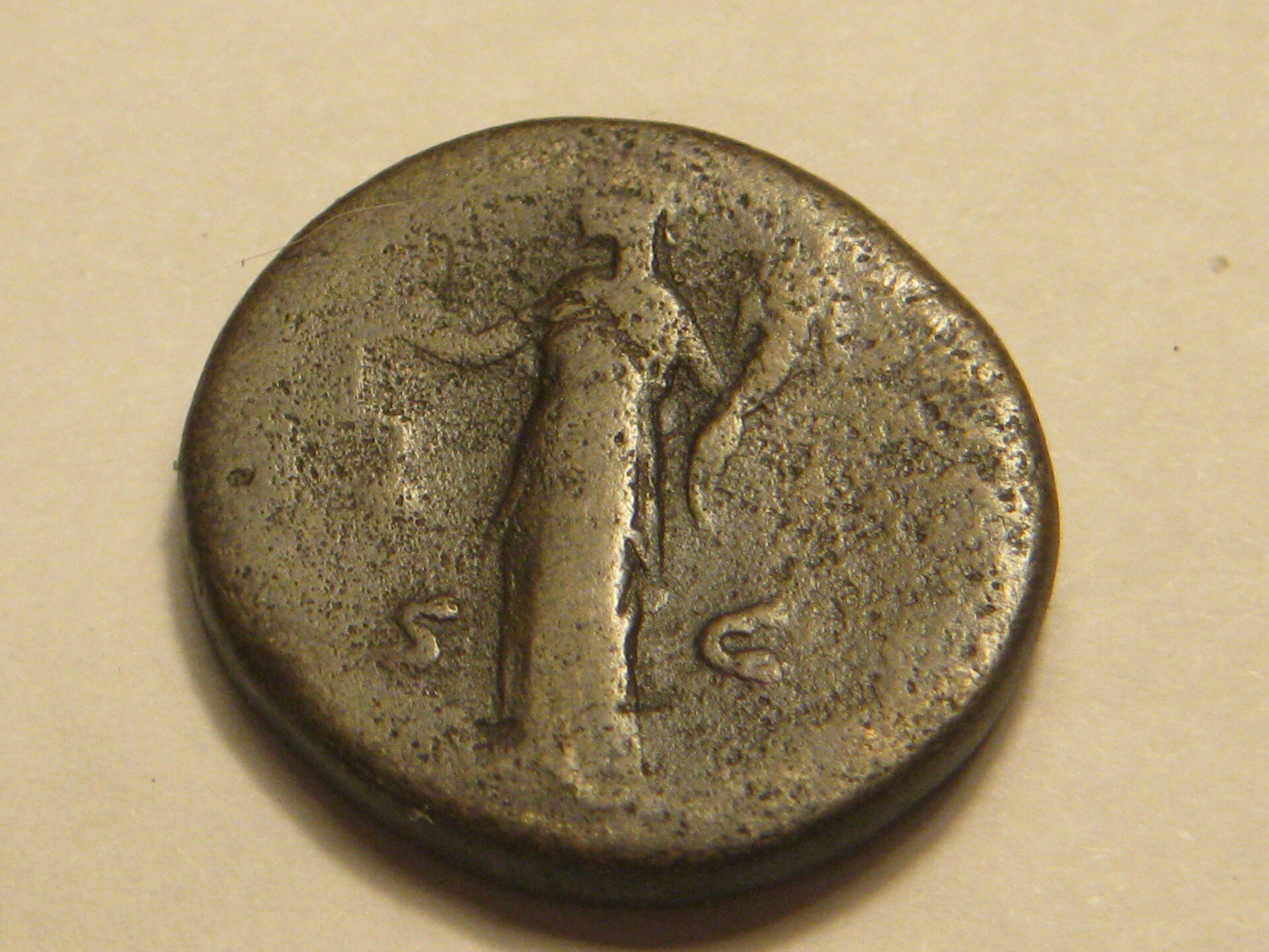 Antonius Pius dupondius 002.JPG