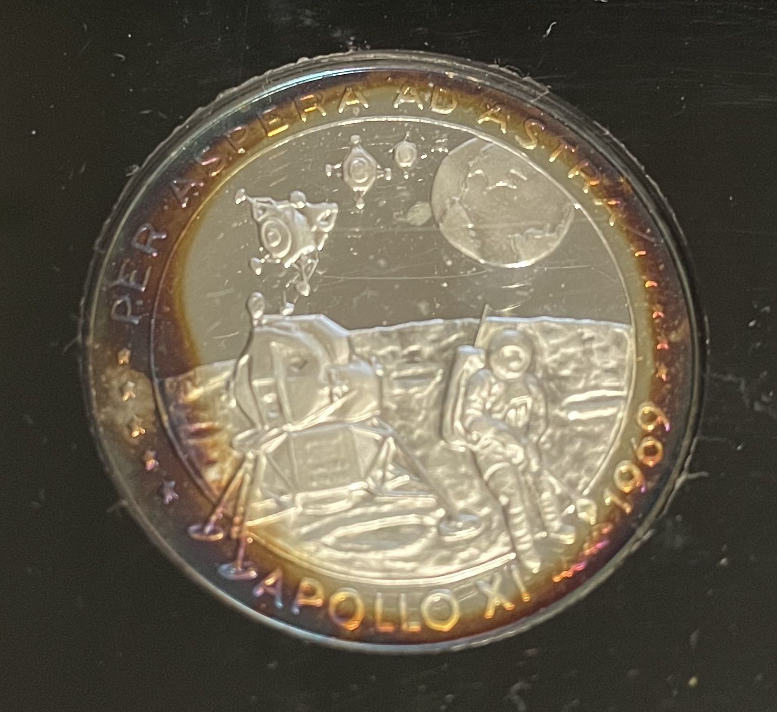 Apollo 11 Silver Medal Set - Small (Reverse).jpg