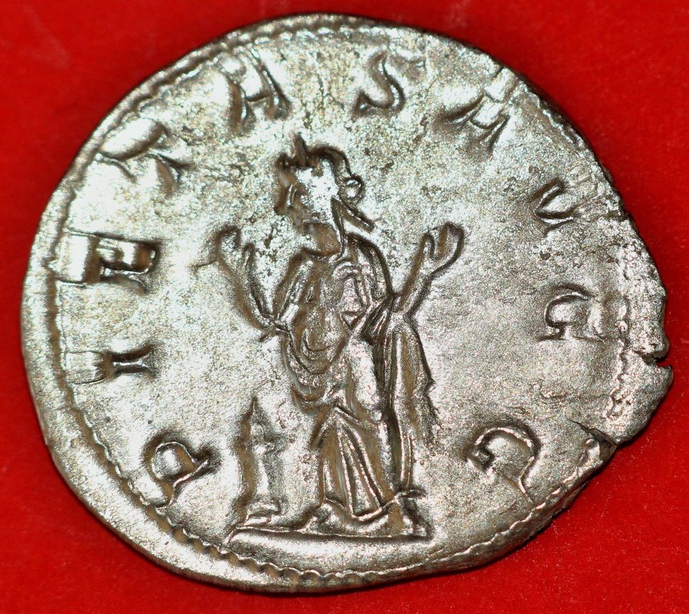 AR Antoninianus Trebonianus Gallus  RIC 72 (R).jpg