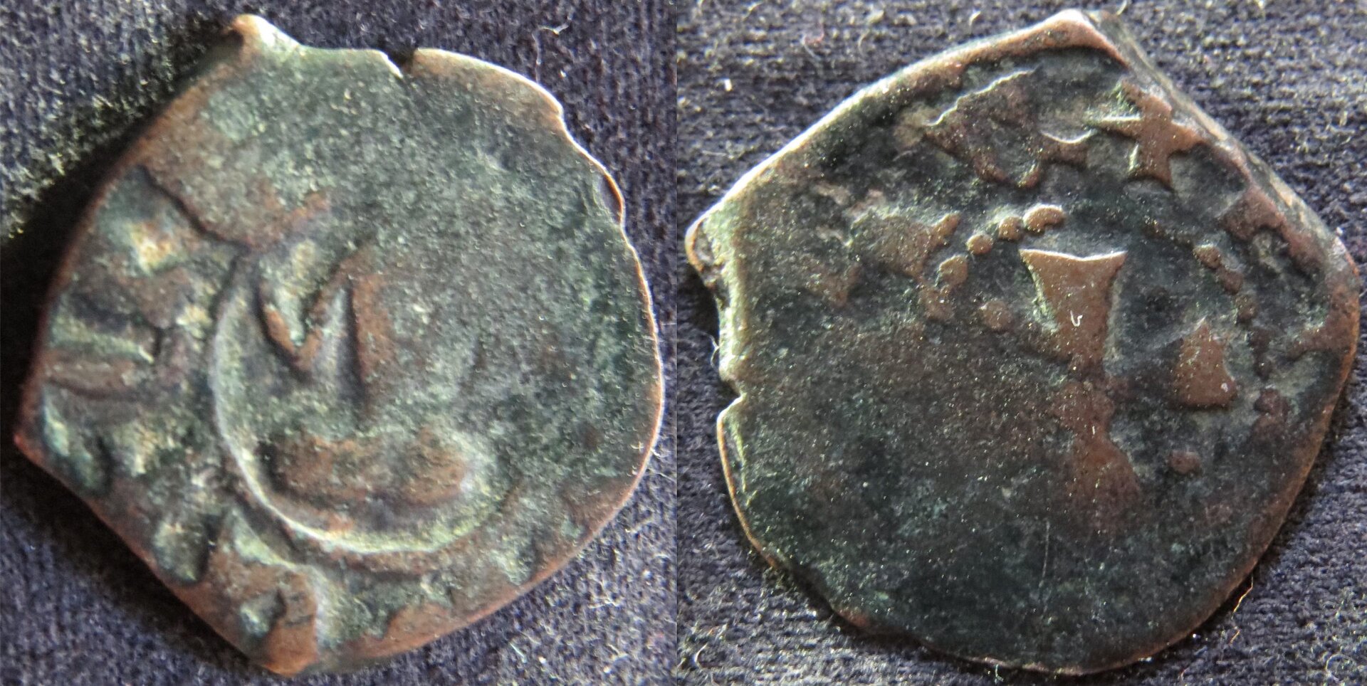 Armenia Levon III 1301-7 Kardez  2.1 g, 18 mm copy.jpg
