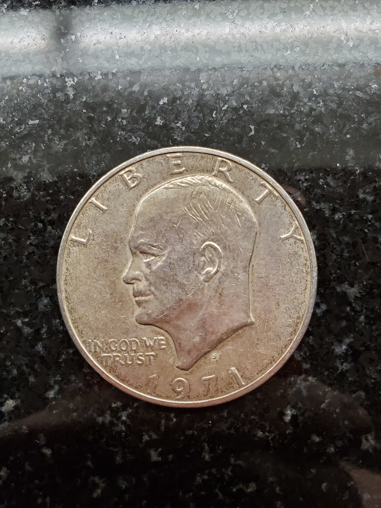 AT01.jpg