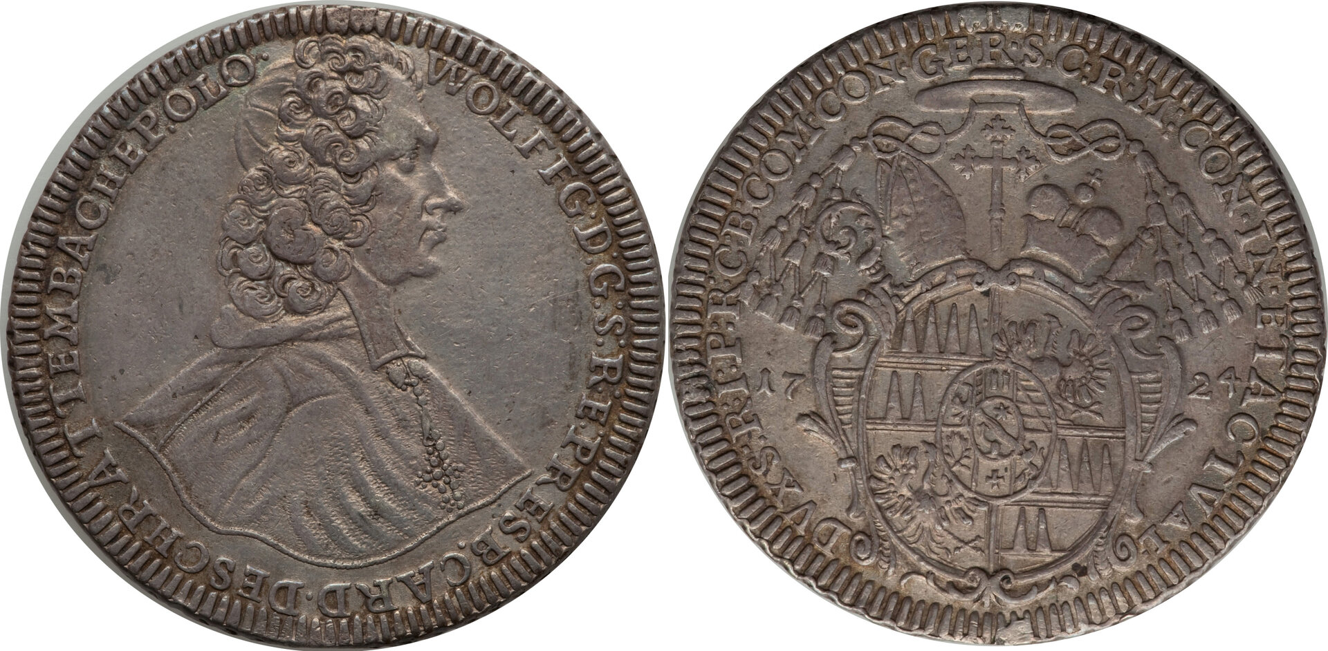 Aus172403.jpg