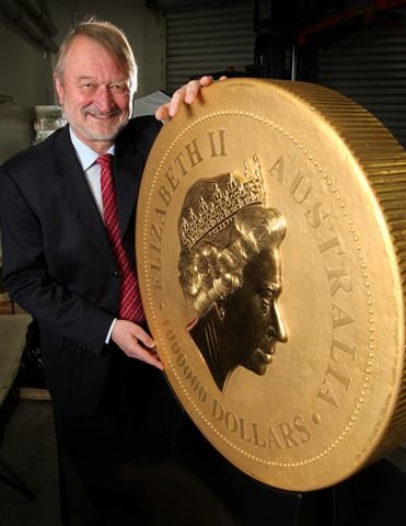Australian-Kangaroo-One-Tonne-Gold-Coin-and--CEO.jpg