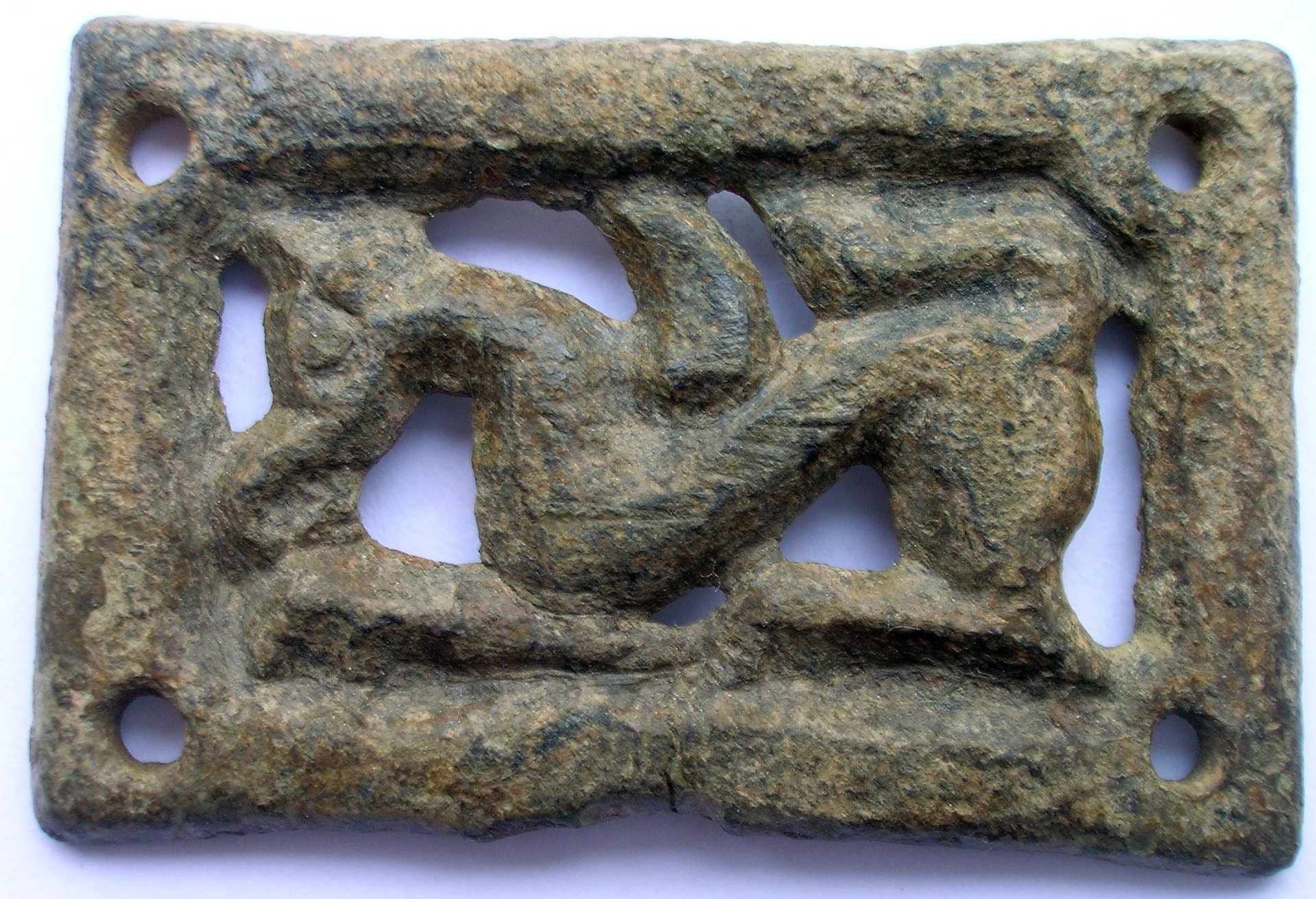 AvarGriffonBeltBuckle.jpg