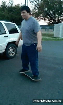 AVskate.gif