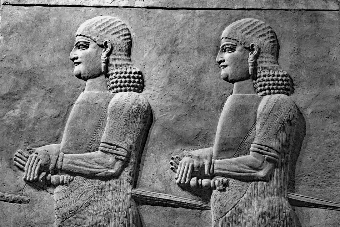 Babylonian frieze.jpg