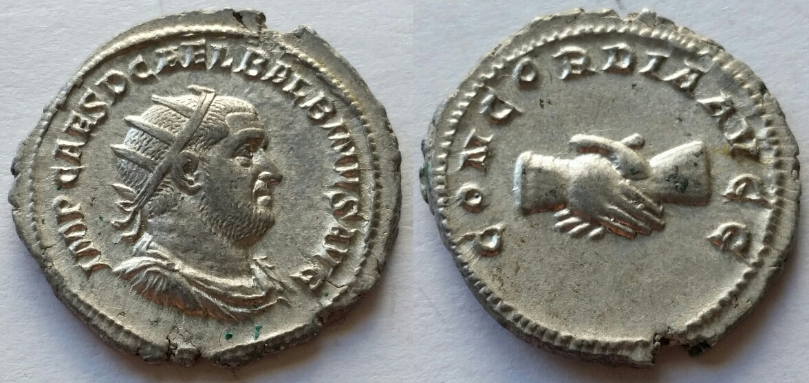 Balbinus antoninianus concordia avgg.jpg