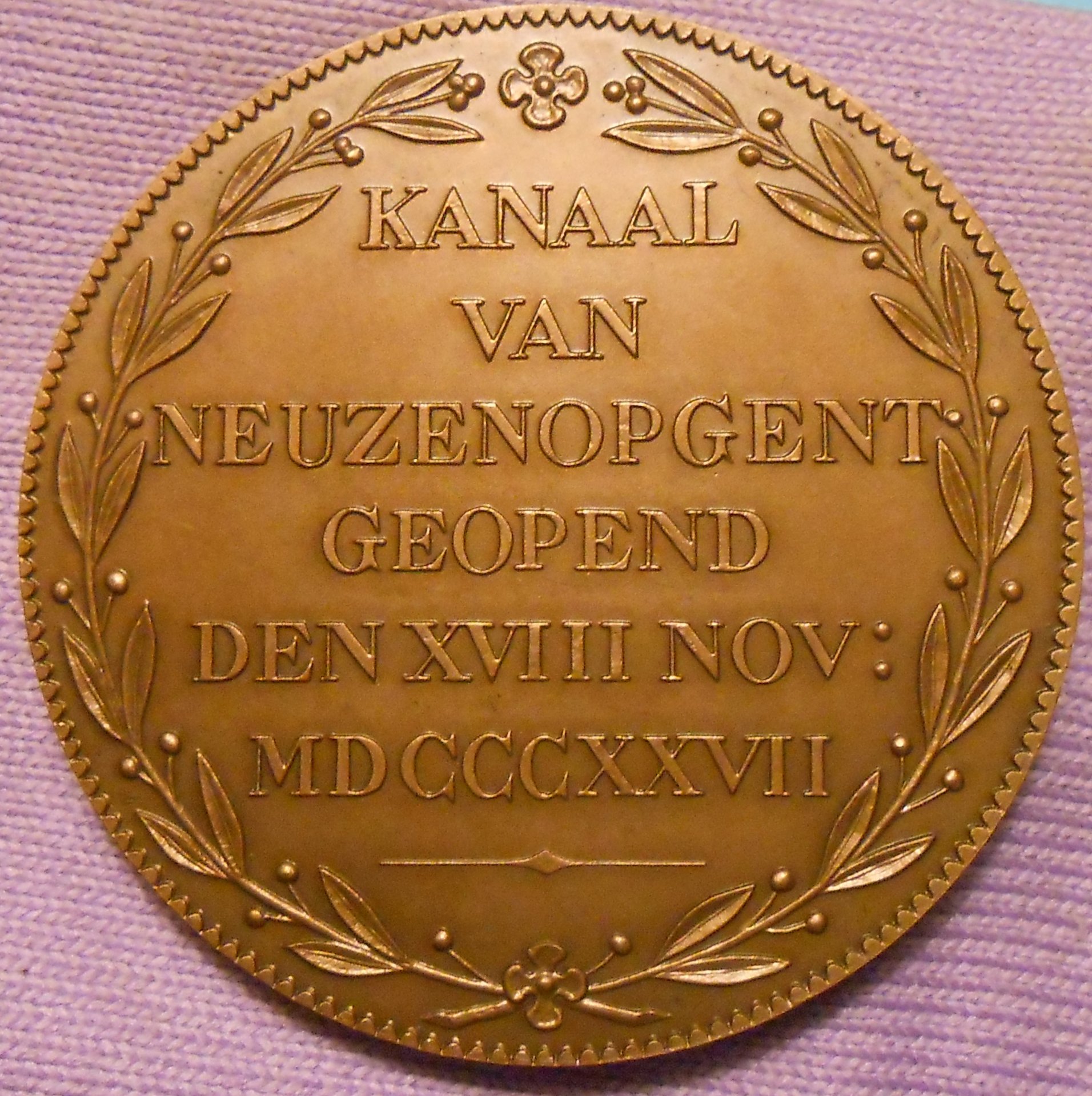 belgiummedallion rev.jpg