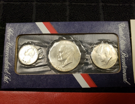 Bicentennial Uncirculated coins.jpg