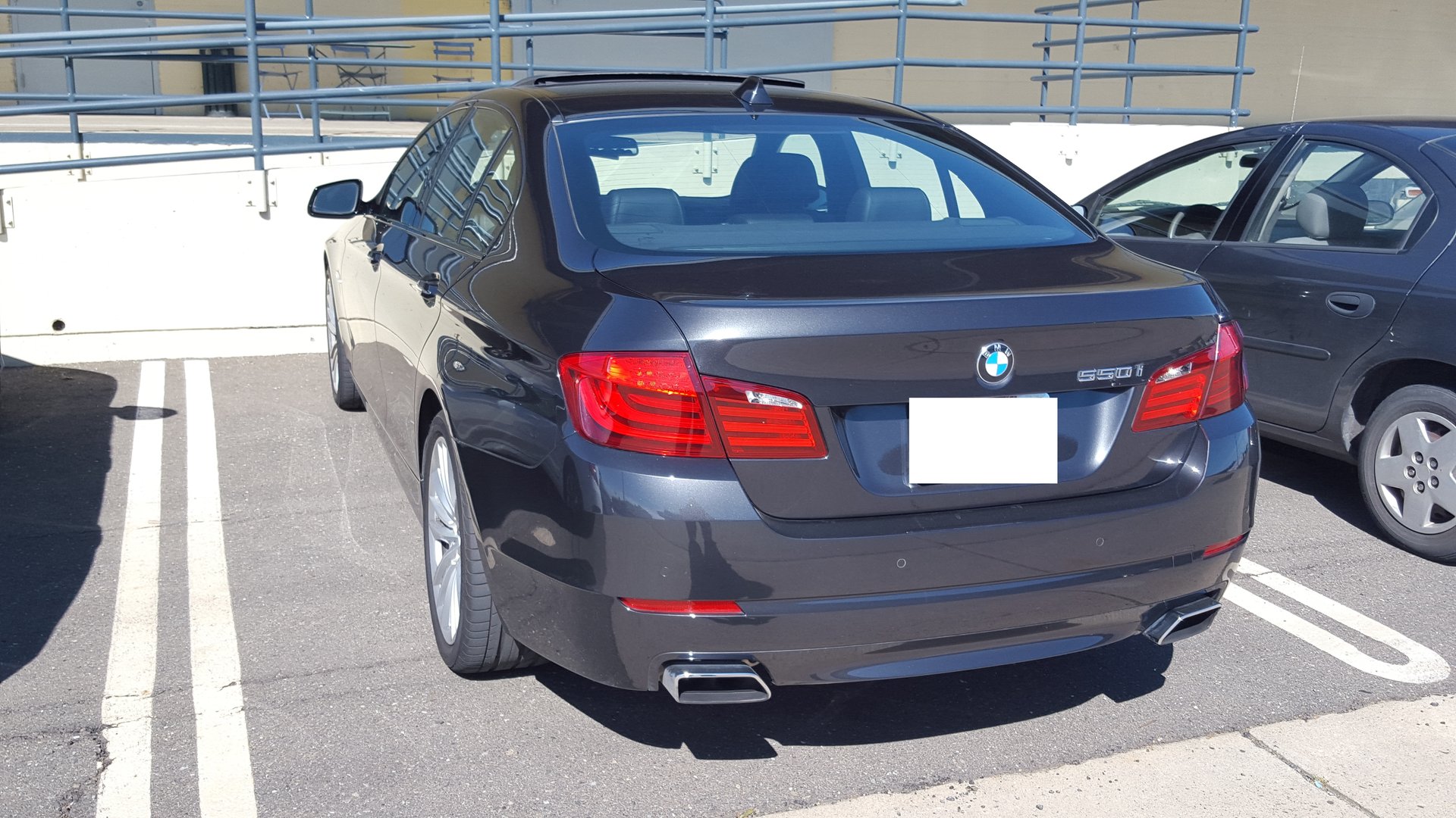BMW 550i.jpg