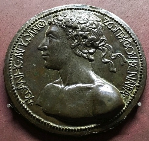 Boldu self portrait wo.jpg