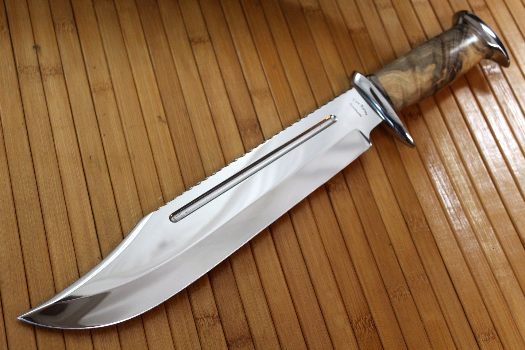 bowie-knife-1.jpg