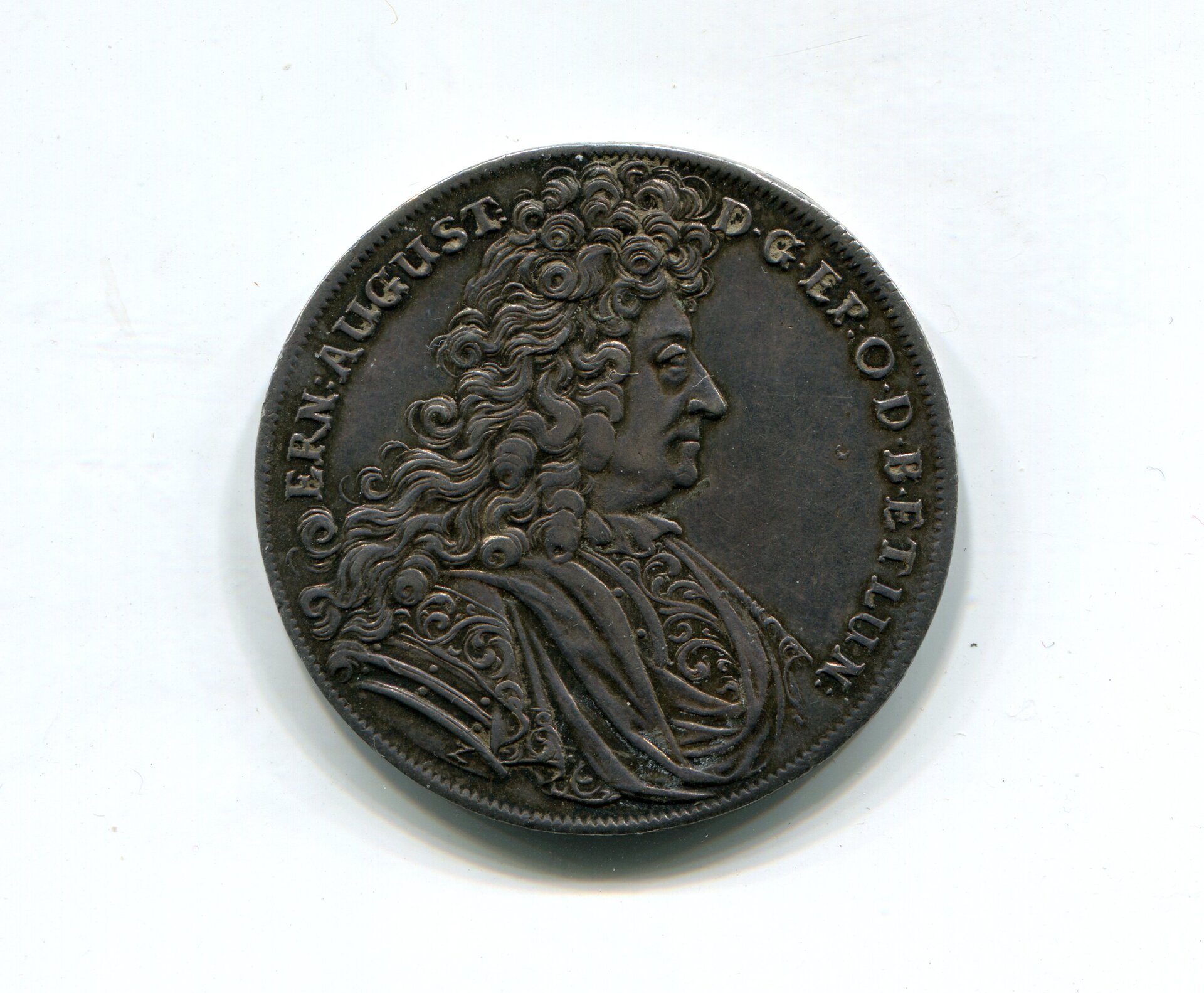Br-Lun-Cal Ernst August  Taler 1692 LD obv 449.jpg