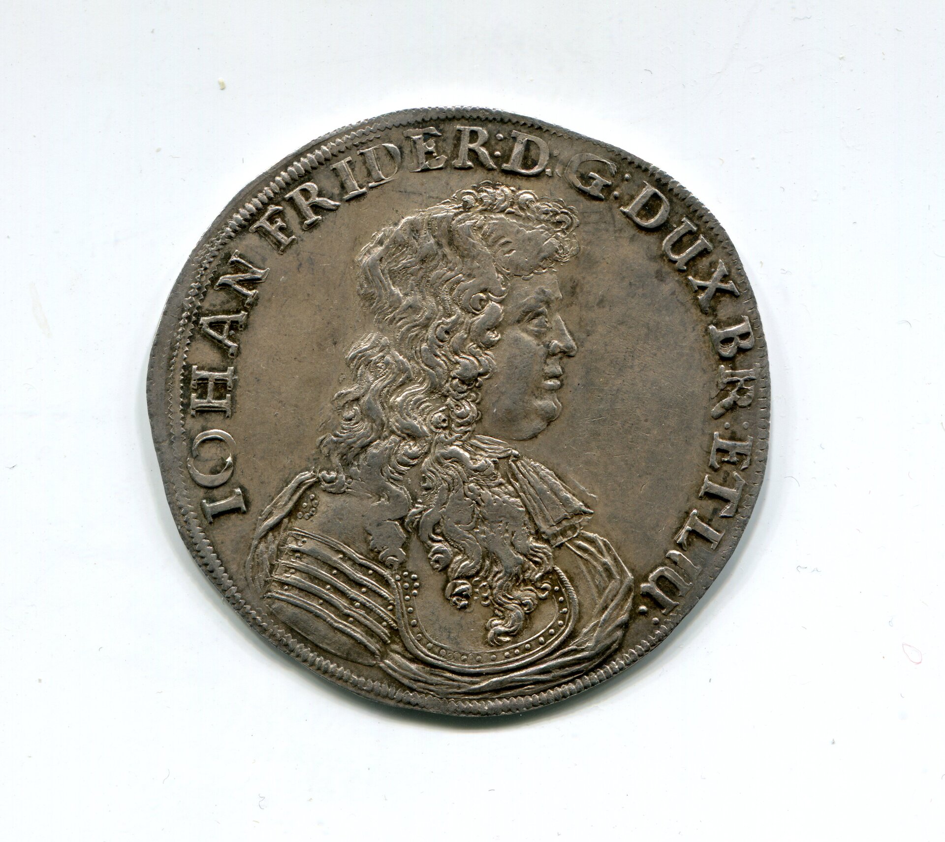 Br-Lun-Cal Johann Fried Broad Taler 1676 LD obv 827.jpg