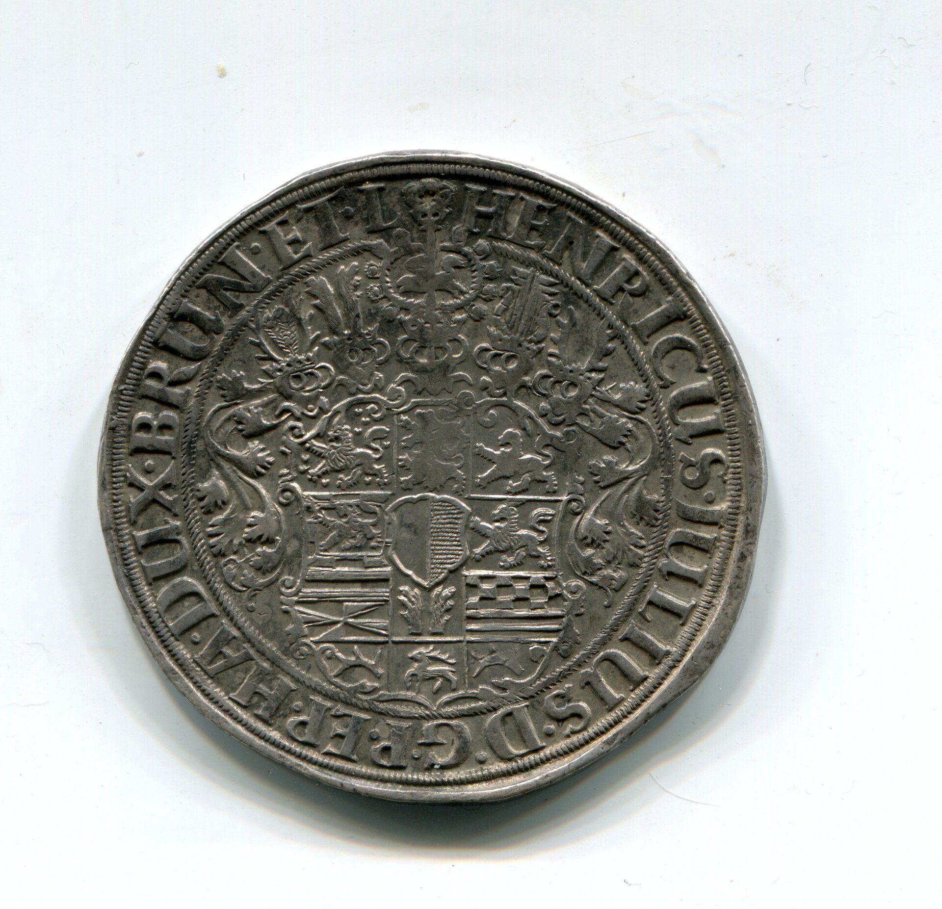 Br-Wolfenbuttel Heinrich Julius St Andreas Taler 1605 LD obv 498.jpg