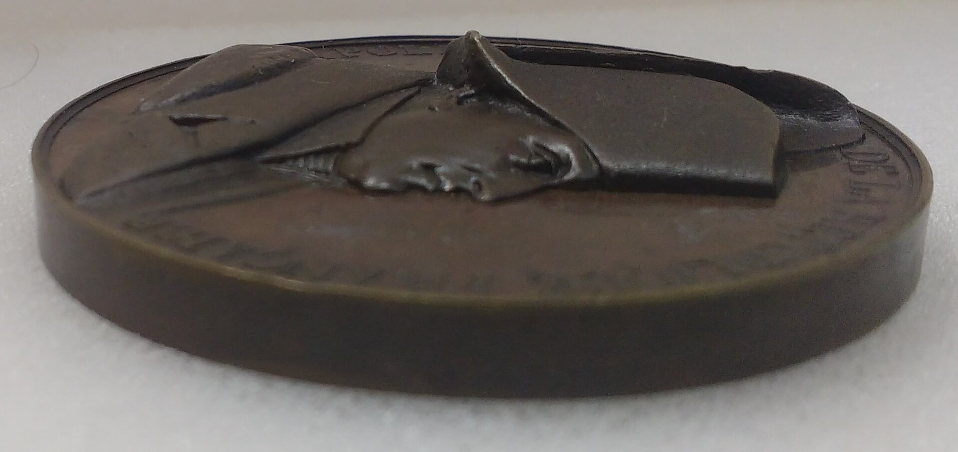 Br1915-side-01-crop.jpg