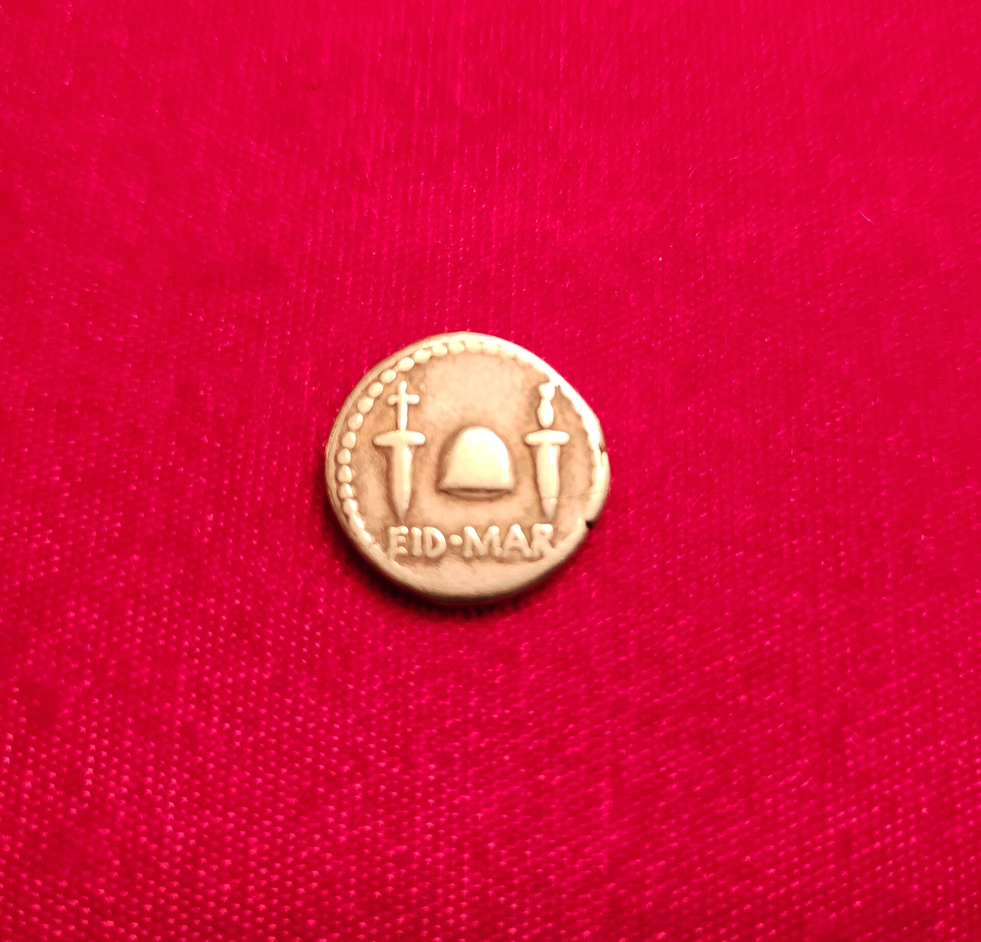 Brut EIDMAR w cap.jpg