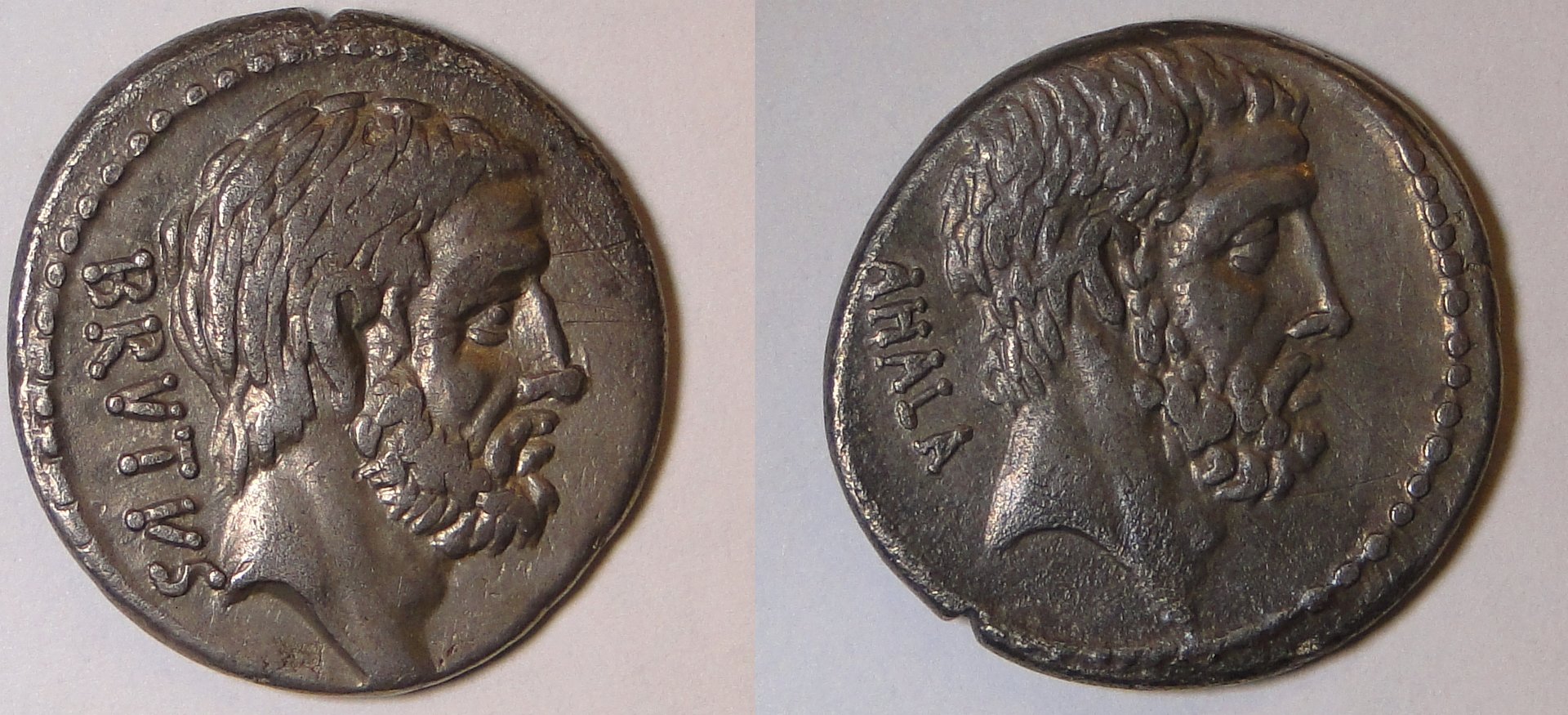 Brutus Ahala AR Denarius HJB.jpg