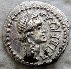 Brutus Quinarius obverse.jpg