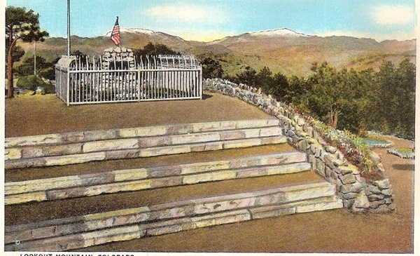 BuffaloBillsGrave.jpg