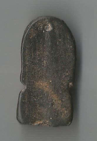 Busty R 001.jpg