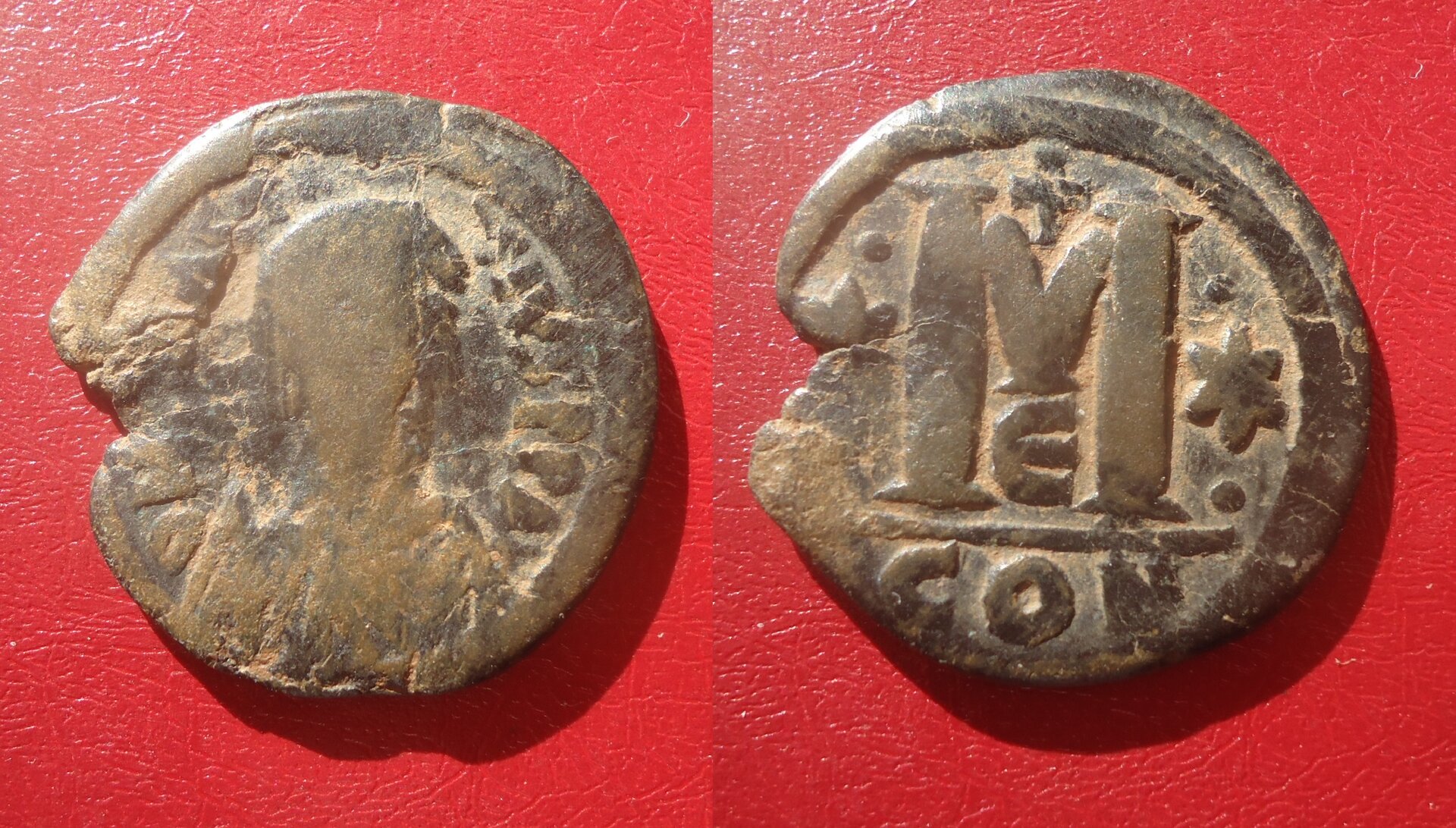 Byz - Anastasius Const. follis dots Oct 2020 (0).jpg