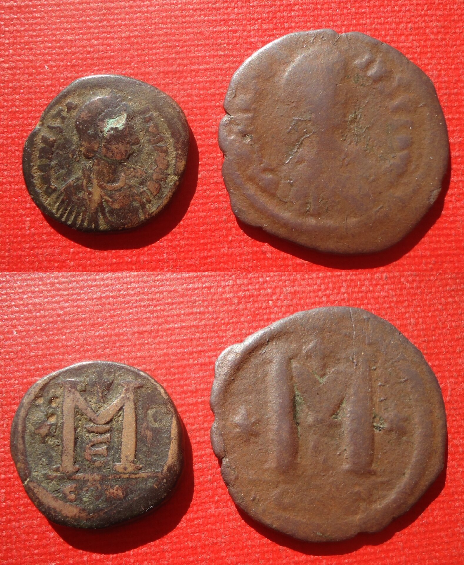 Byz Anastasius - Follis sm & large 2014 (0).jpg