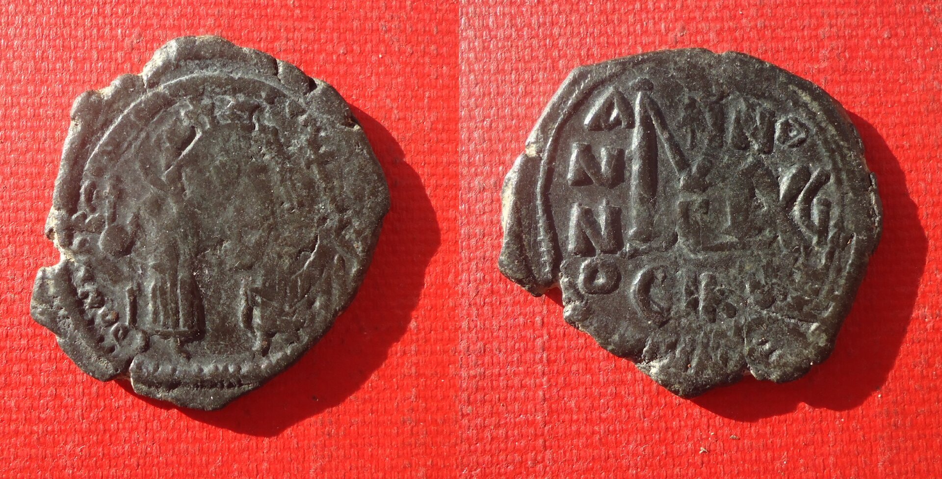 Byz - Heraclius follis over Phocas Nov 2019 (0).jpg
