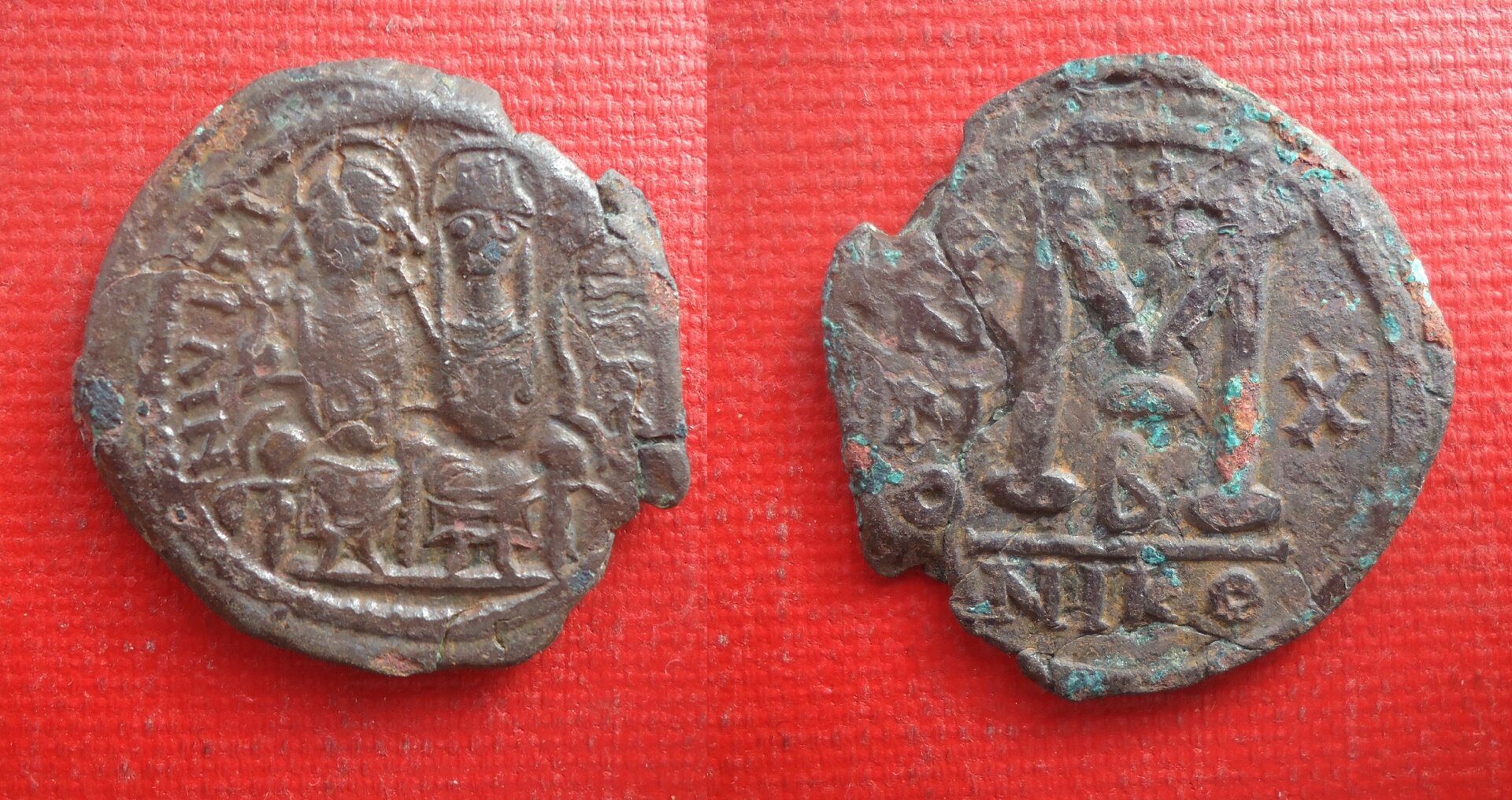 Byz - Justin II Nicomedia Follis Dec 2019 (0).jpg