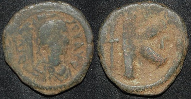 BZ Justin I 518-527 CE Copper Folles Antioch 20 nummia K monogram.jpg
