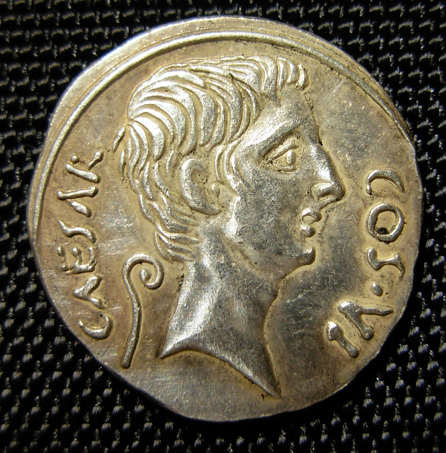 Caesar Roman Coin Constantine B.C. Obv.jpg