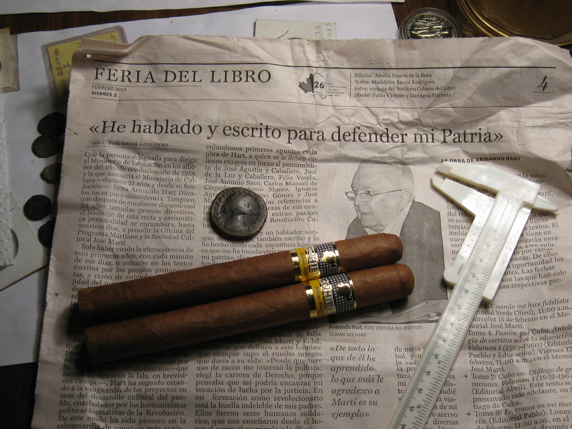 calipers coin cigars 002.JPG