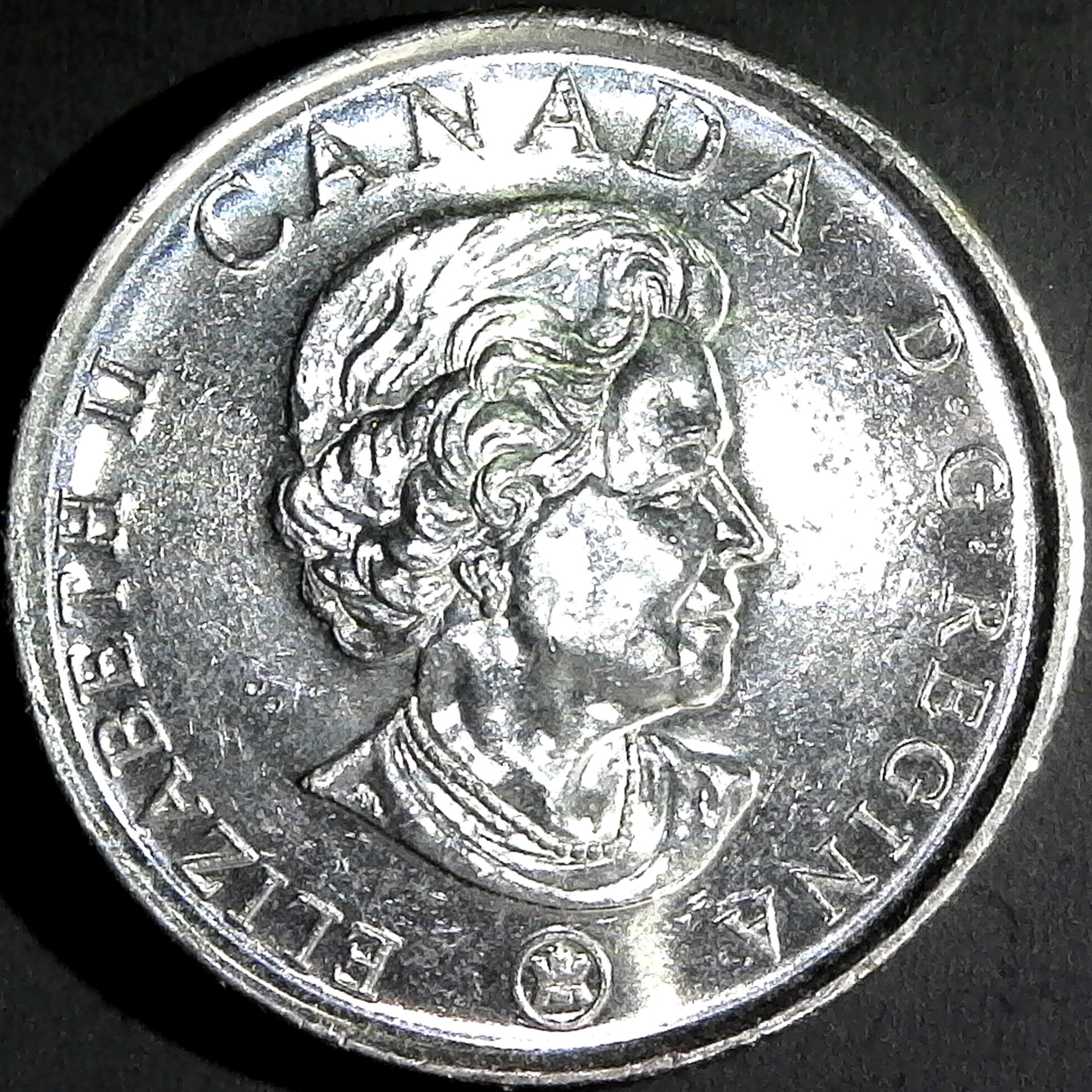 Canada 25 Cents 2008 obv.jpg