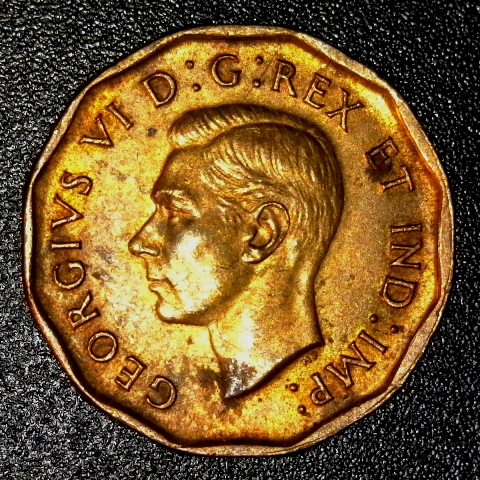 Canada 5 Cents 1942 reverse less 10 40pct.jpg